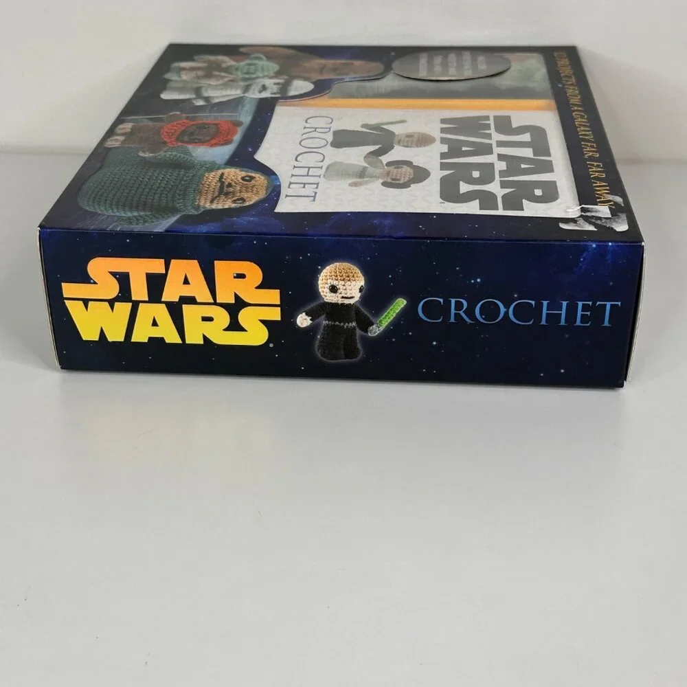 Star Wars Crochet Kit 12 Step-By-Step Illustrated Patterns, Yoda & Stormtrooper